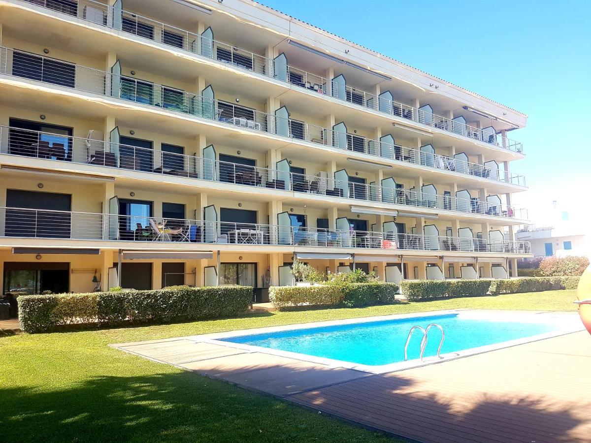 Beautiful Apartment 75M2 With View At The Beach, Pool, Parking Roses Exterior foto